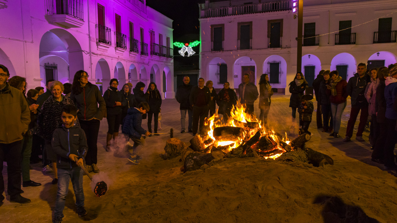 Las Luminarias arrancan la Navidad en Herrera