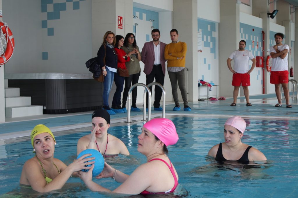 La piscina de Herrera pionera en la preparación al parto